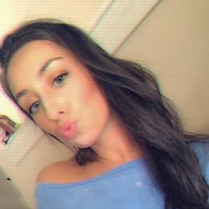 Meet your Posher, Olivia